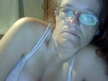 carleeswoman08