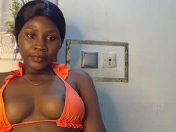 cum ebony hotie