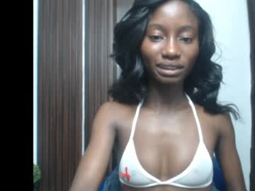 ebony xpetite