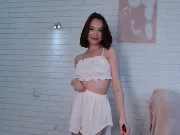 hello kitty shy