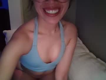 kissmytoesnina