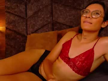 lauraagomezz  
