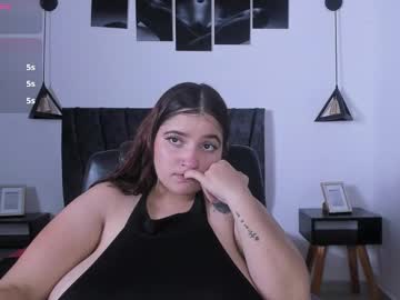 luna big boobs