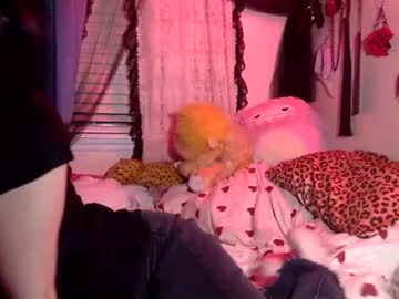 pinkkpixxiee